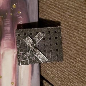 Unlisted Unbranded Fashion Jewelry for live show